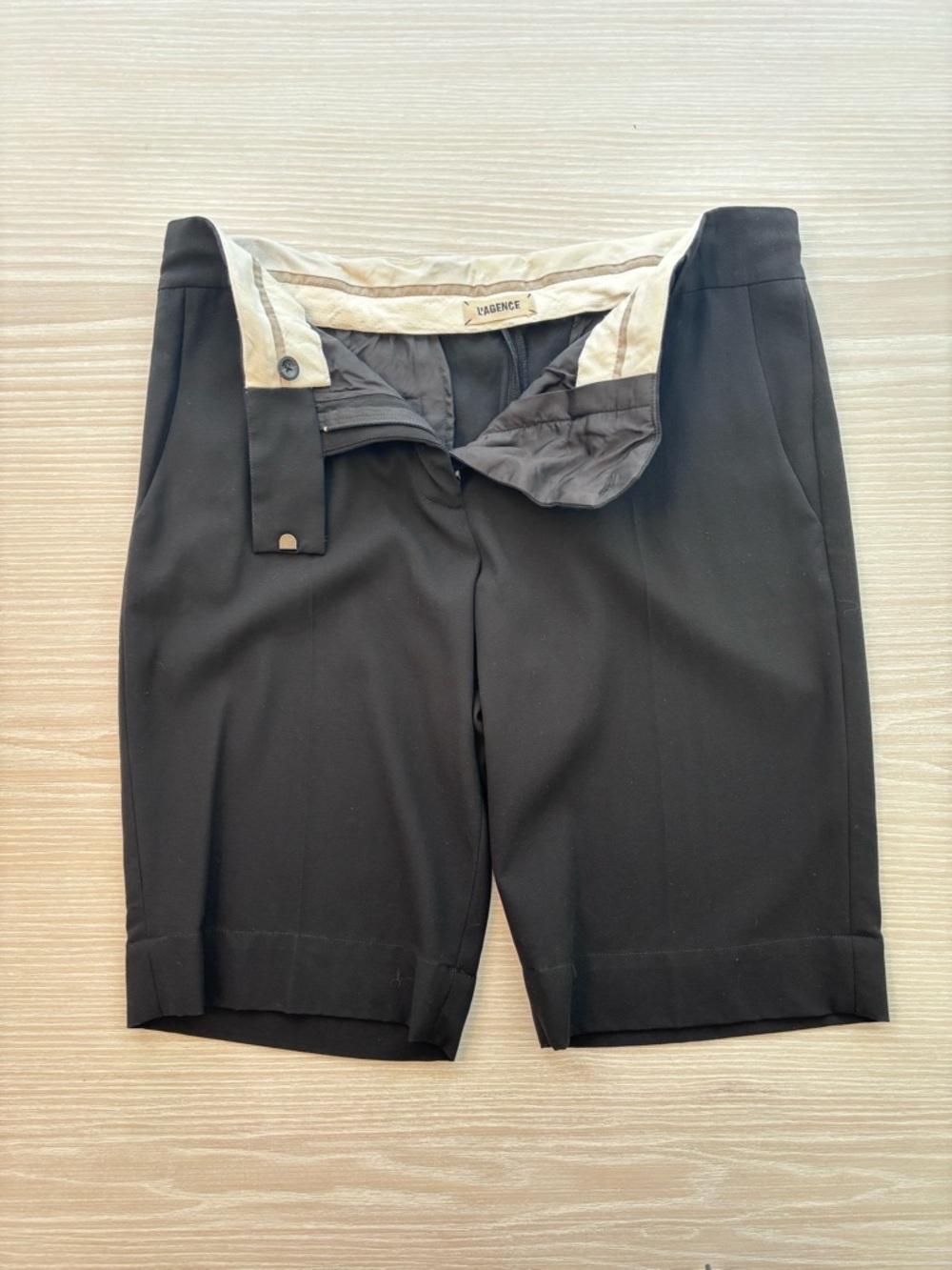 L'AGENCE Tailored Bermuda Shorts, Black Size 10